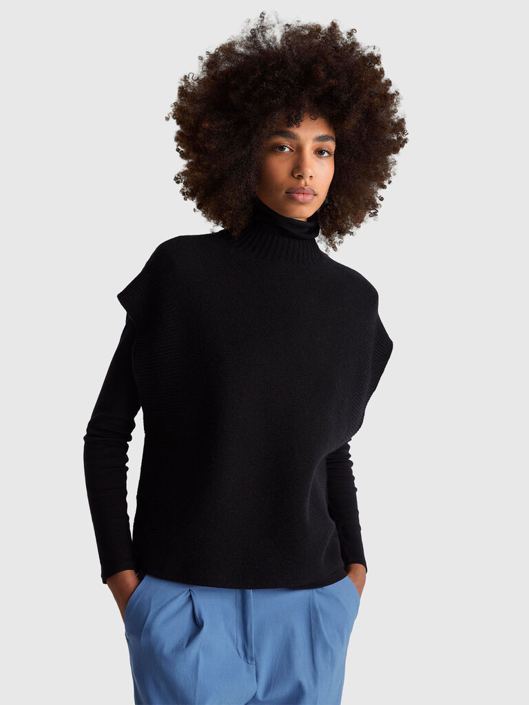 Turtleneck vest in wool blend