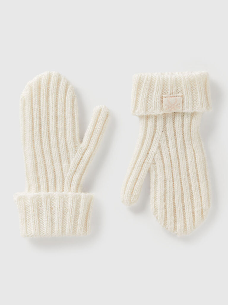 Wool blend mittens