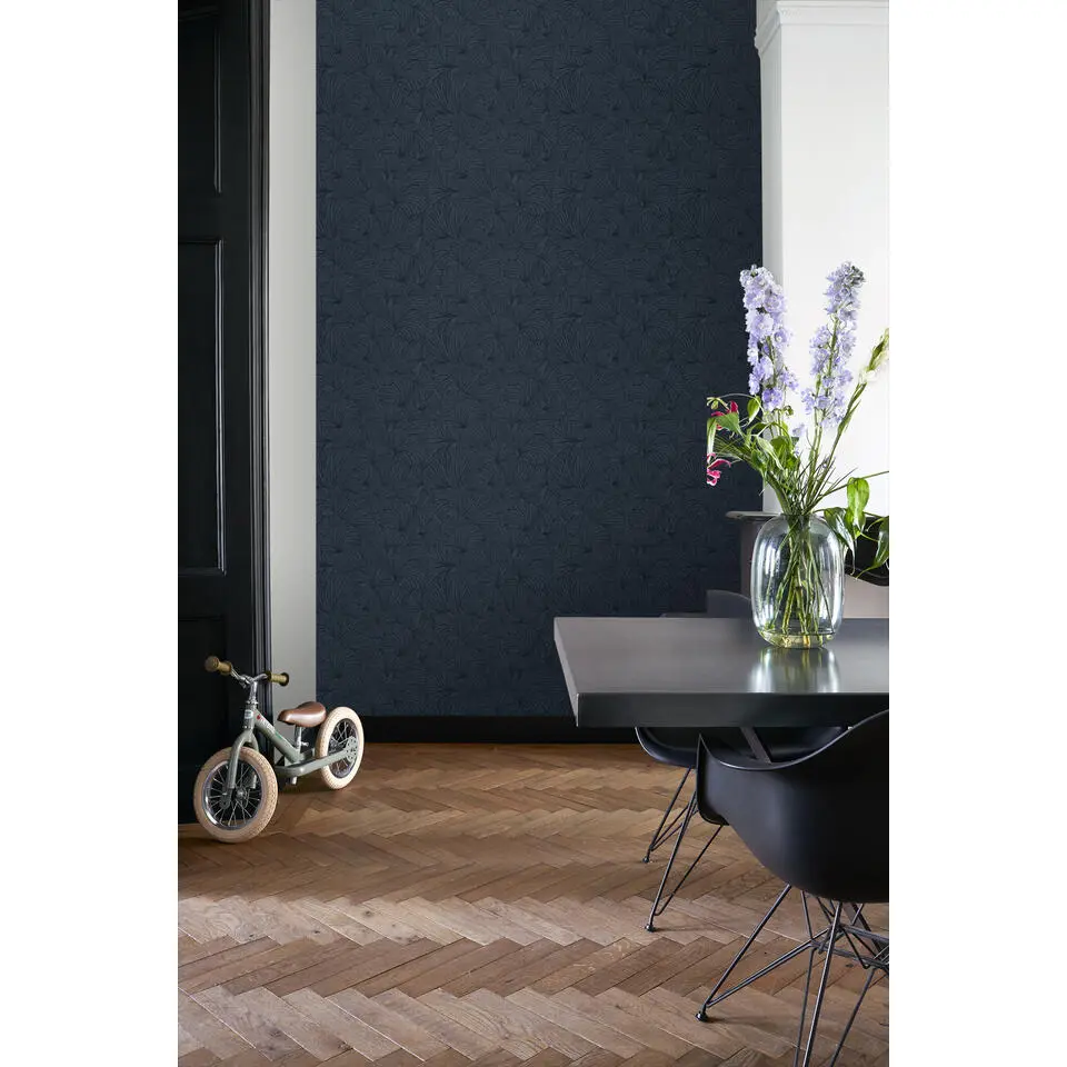 ESTAhome behang ginkgo bladeren donkerblauw - 53 cm x 10.05 m