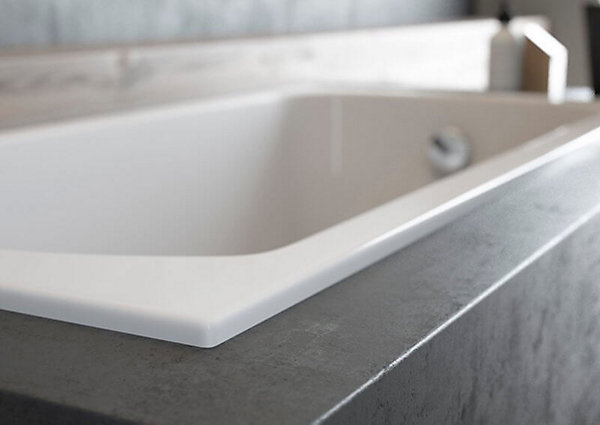 Baignoire rectangulaire 150 x 75 VITAE SLIM acrylique blanc   Habillage en polystyrène   Pieds   Vidage à chromé