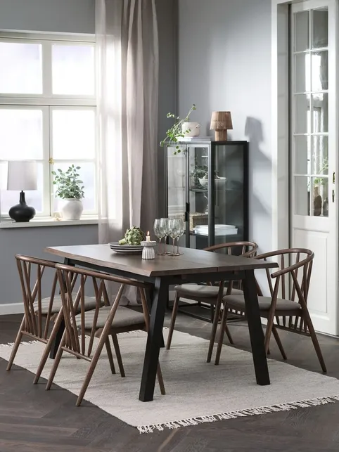 SKOVLUNDE L160 bord mørk eg + 4 LYKSBORG stole mørk eg