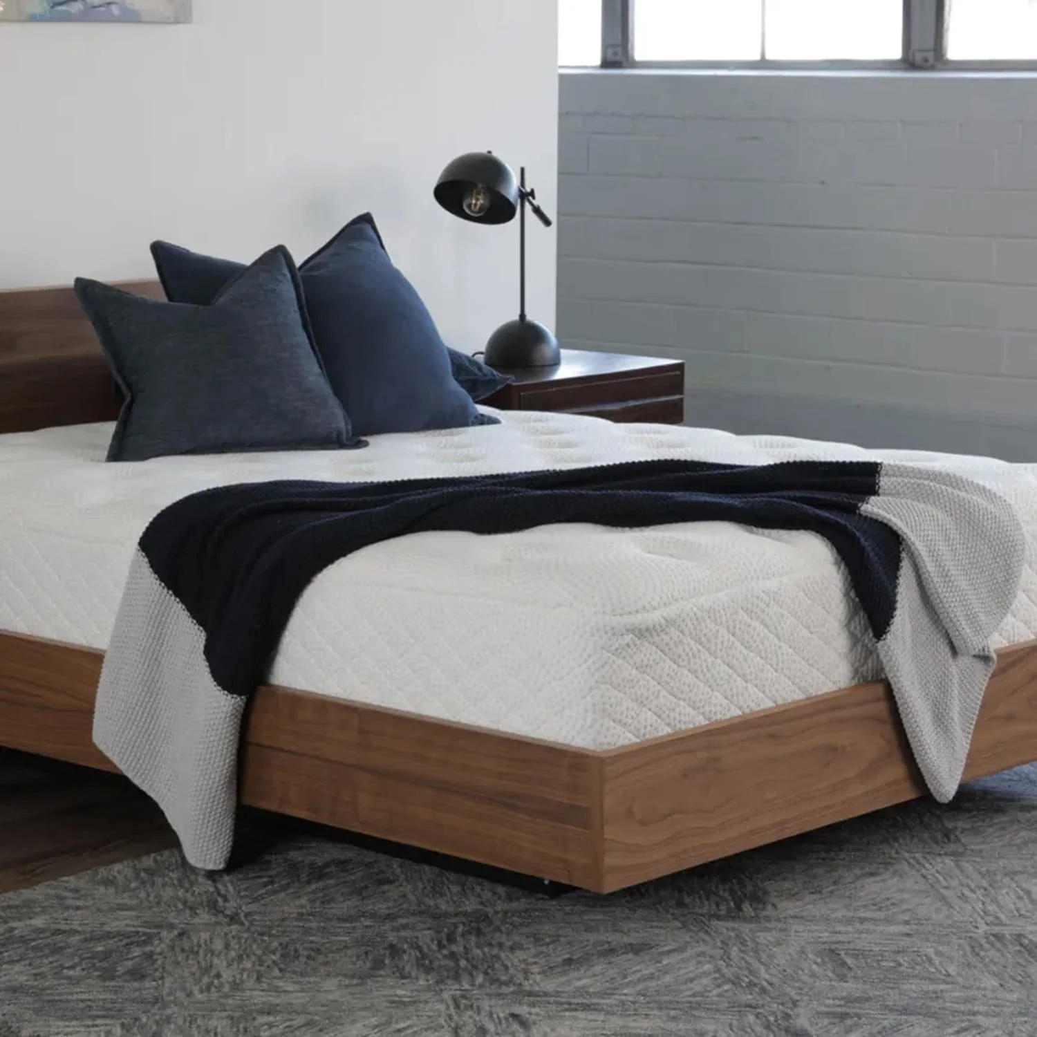 LuuF Simplicity Cooling 12 Hybrid Mattress