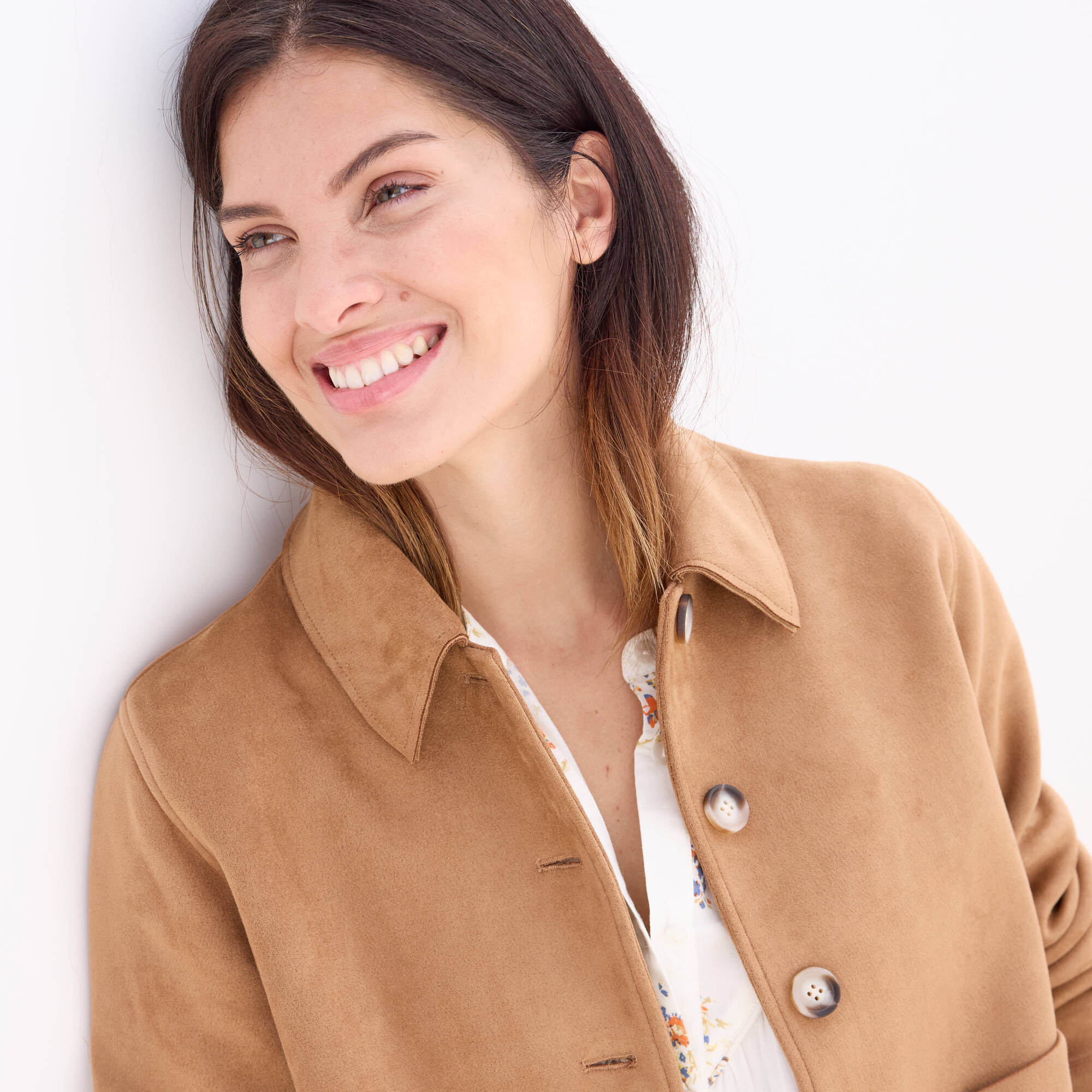 Veste en suédine mi-longue, boutonnée