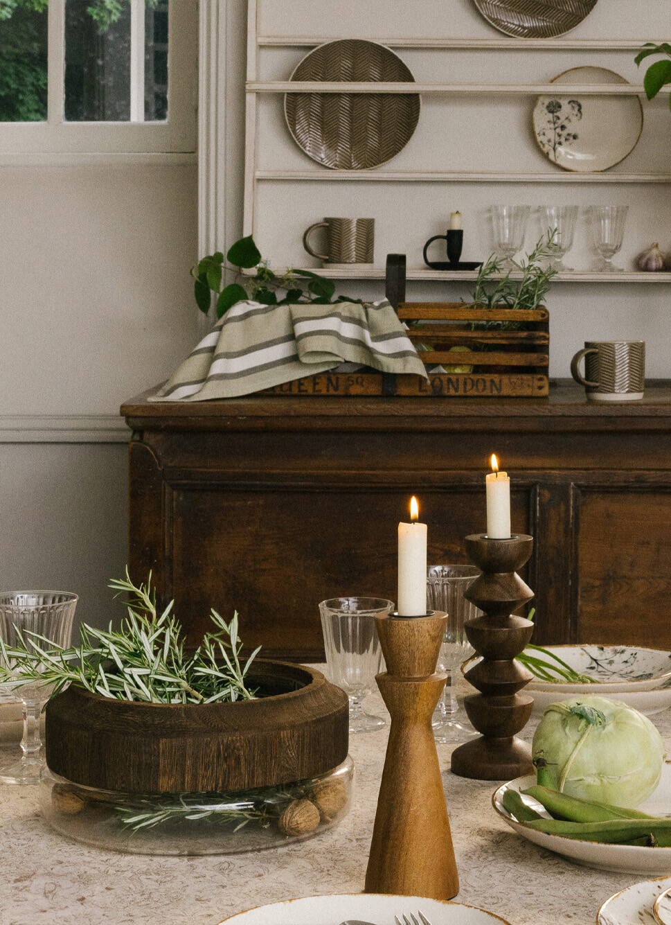 VASE EN VERRE AVEC FOURREAU EN BOIS TRANSPARENT/MARRON