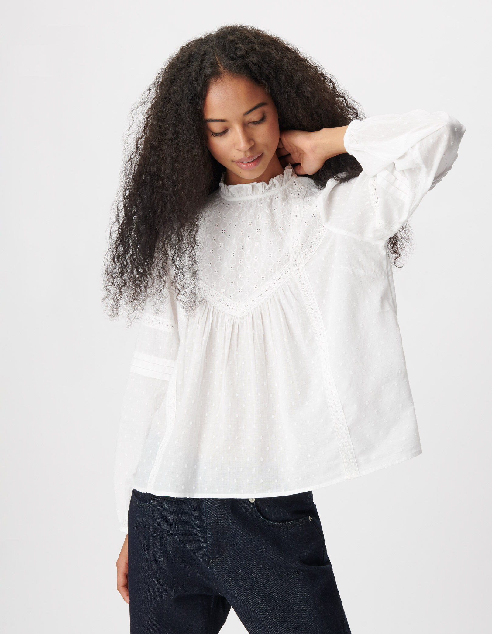 Blouse blanche jacquard et dentelle Femme
