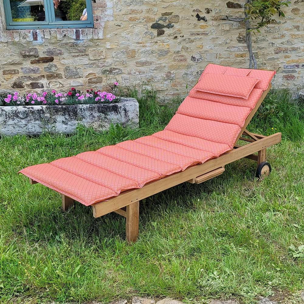 - Matelas à motifs corail/blanc pour bain de soleil