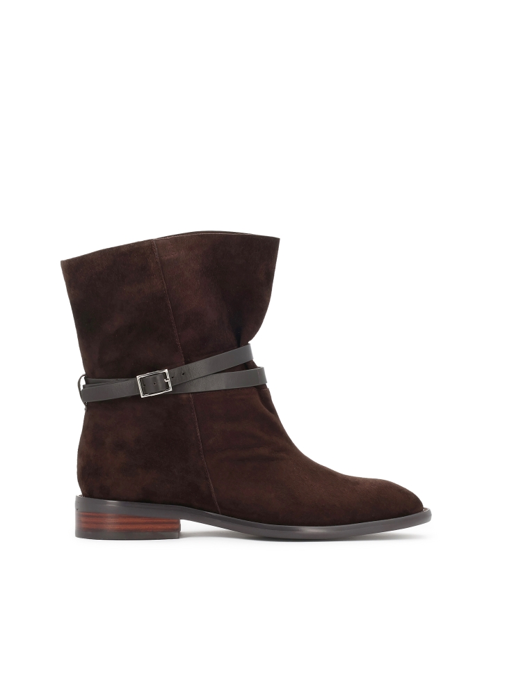 Brown suede boots with slip-on upper