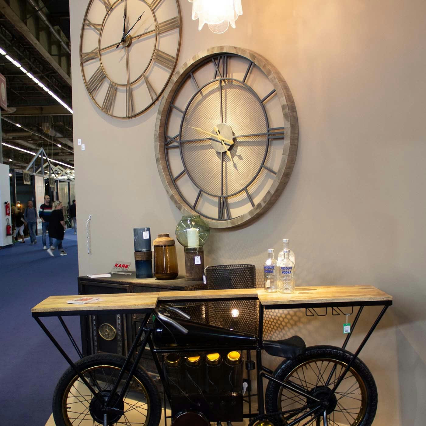 VILLAGE - Horloge en acier et pin massif D121