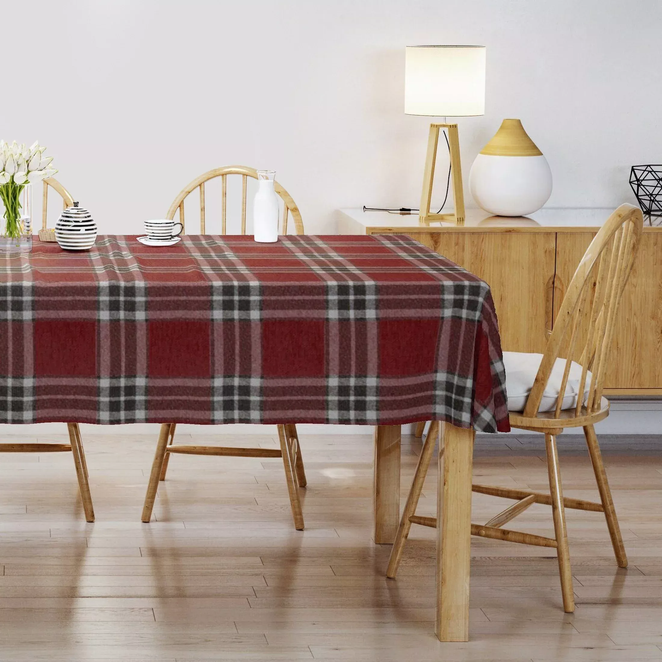 Obrus na wymiar bordowo naturalny z grubej, szenilowej tkaniny w elegancką kratę
