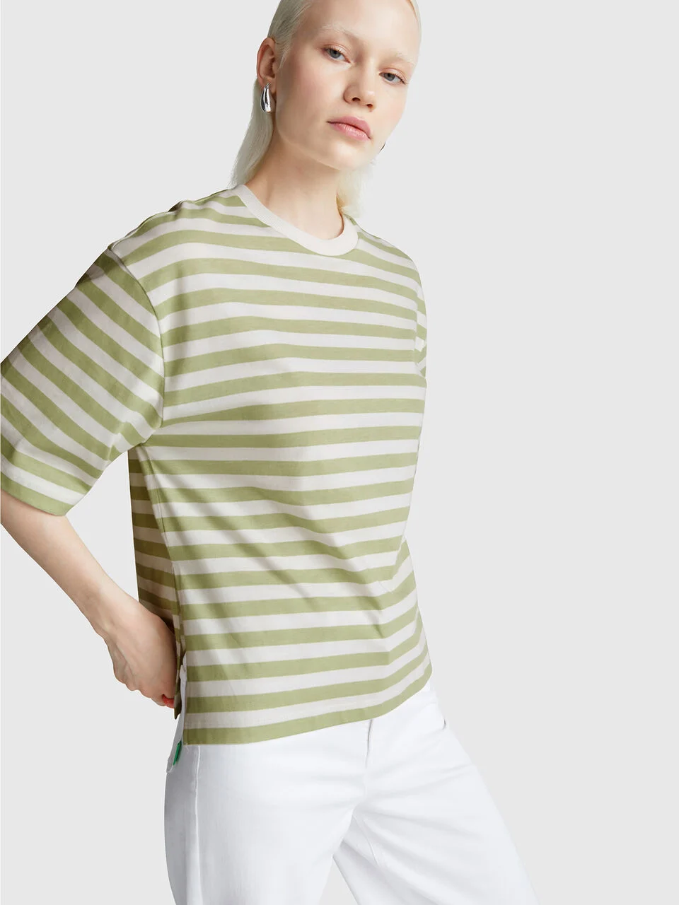 Oversized striped t-shirt