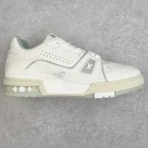 Louis Vuitton Sneakers white