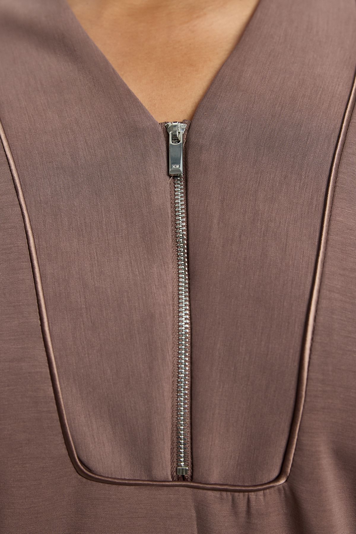 KarenMillen Plus Size Premium Luxe Zip Up V Neck Sweatshirt