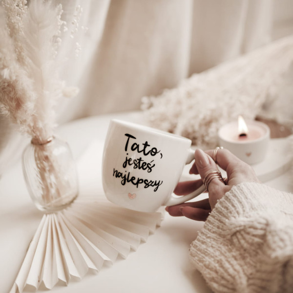 Biały kubek porcelanowy 300 ml - motyw złotego serca dla taty na dzień ojca