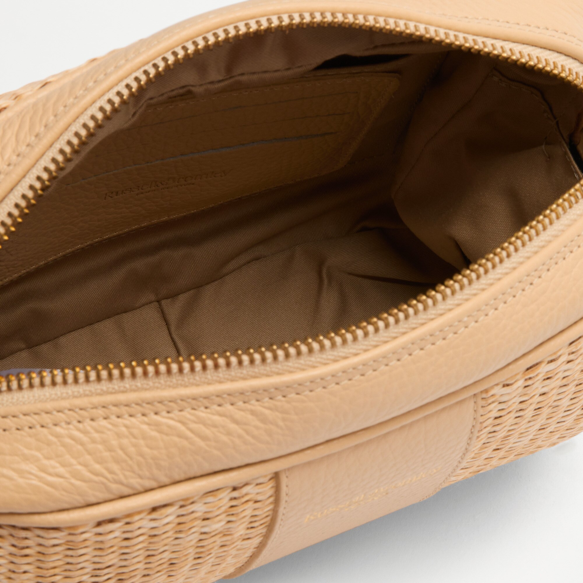 Robin<br>Crossbody Camera Bag