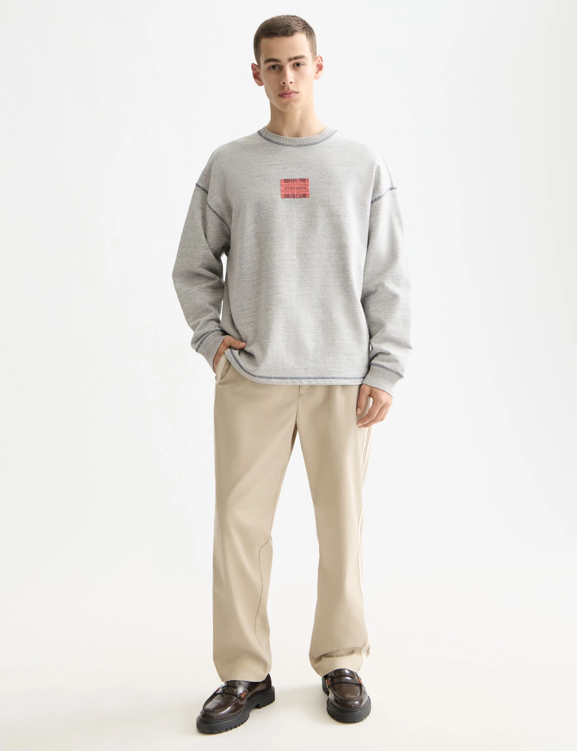 Loose Fit Label Sweatshirt