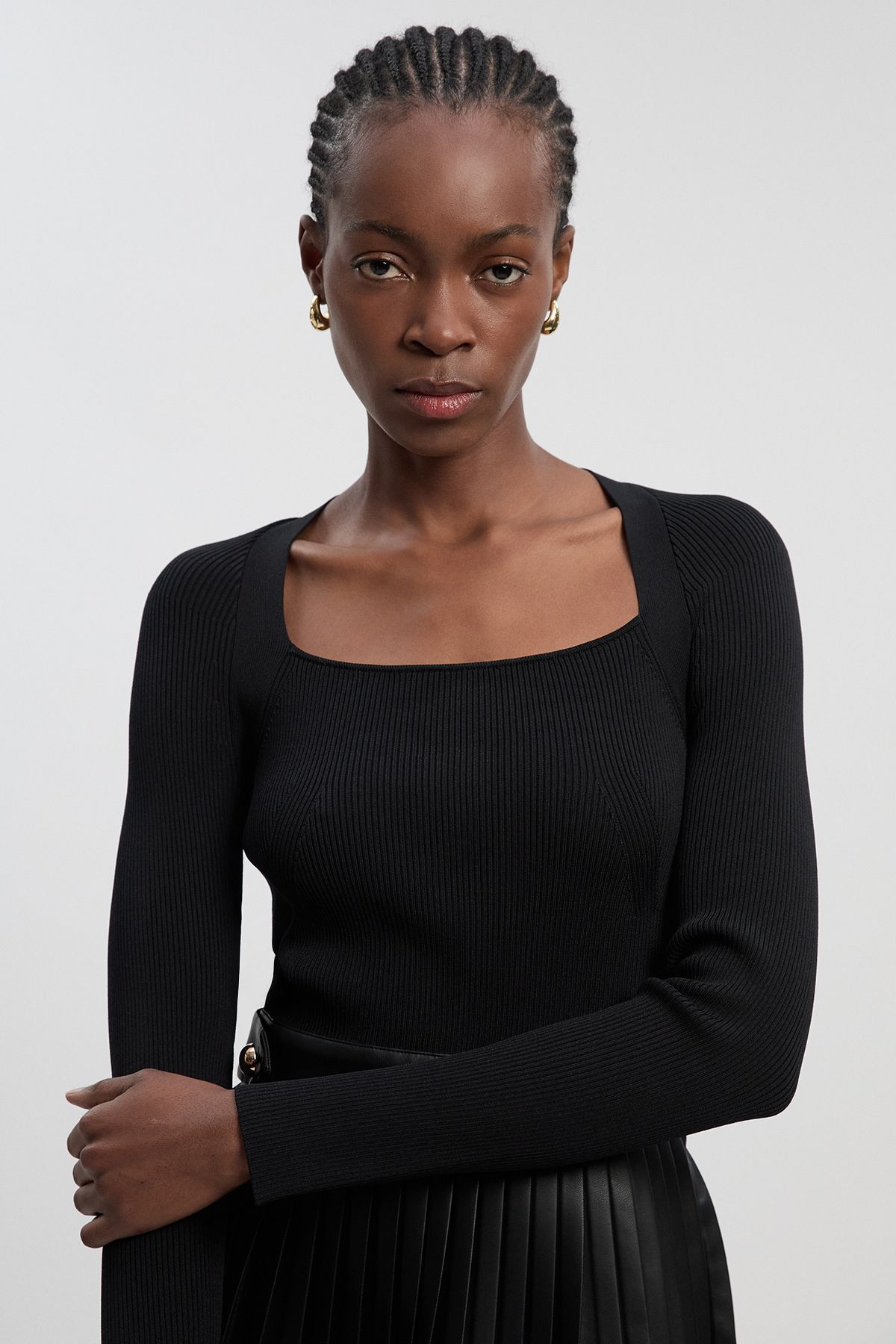 KarenMillen Viscose Rib Pu Mix Tab Detail Pleated Knit Mini Dress