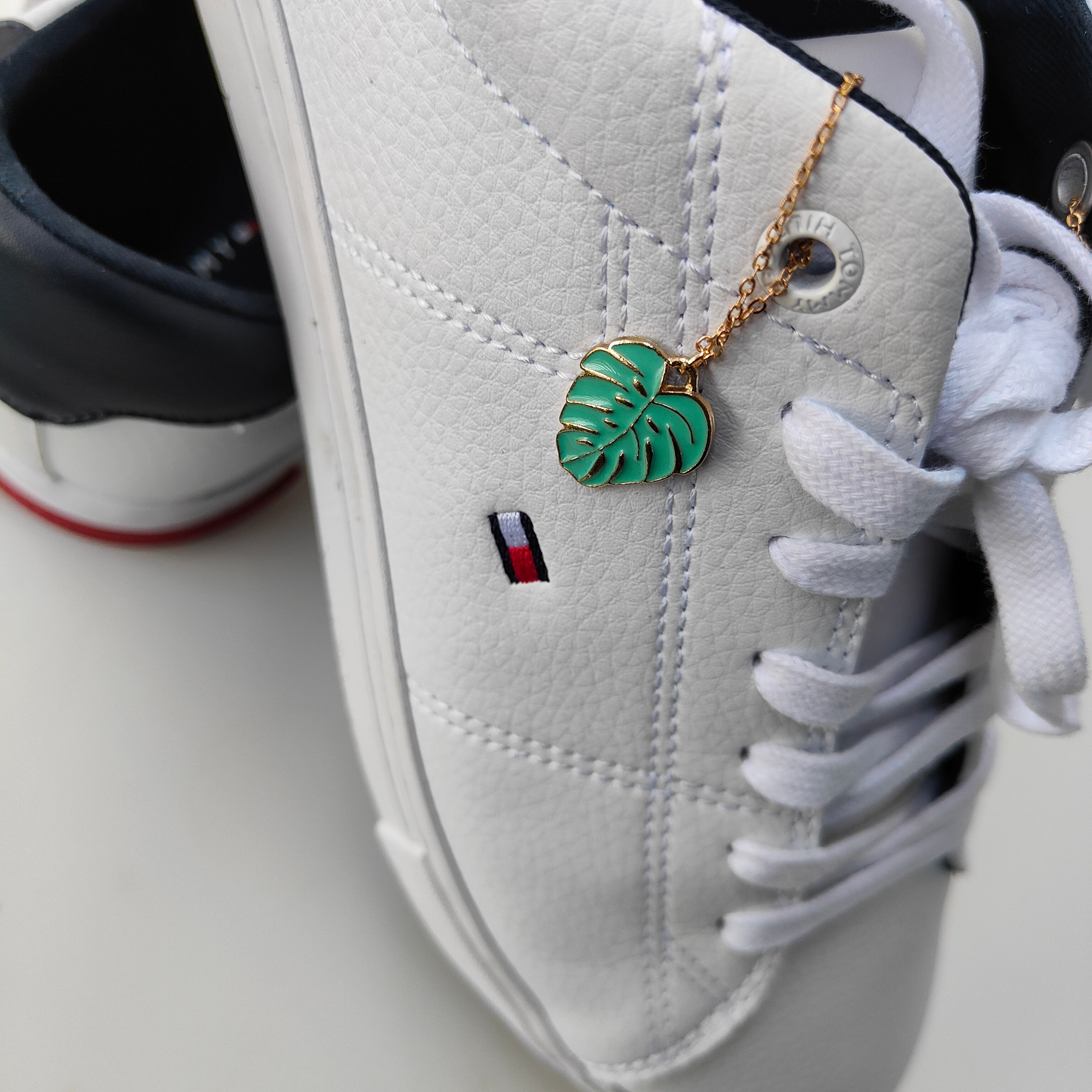 The Colourful Aura Green Leaf Summer Dangle Shoe Lace Sneaker Accessories Summer Skate Charm