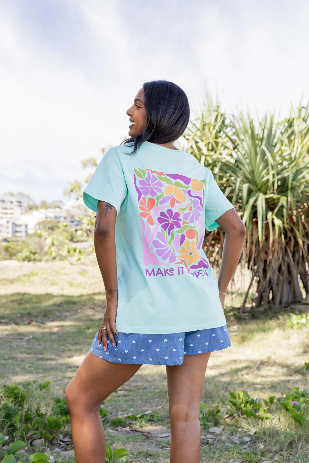 Make it Happen V-Neck Tee in Aqua