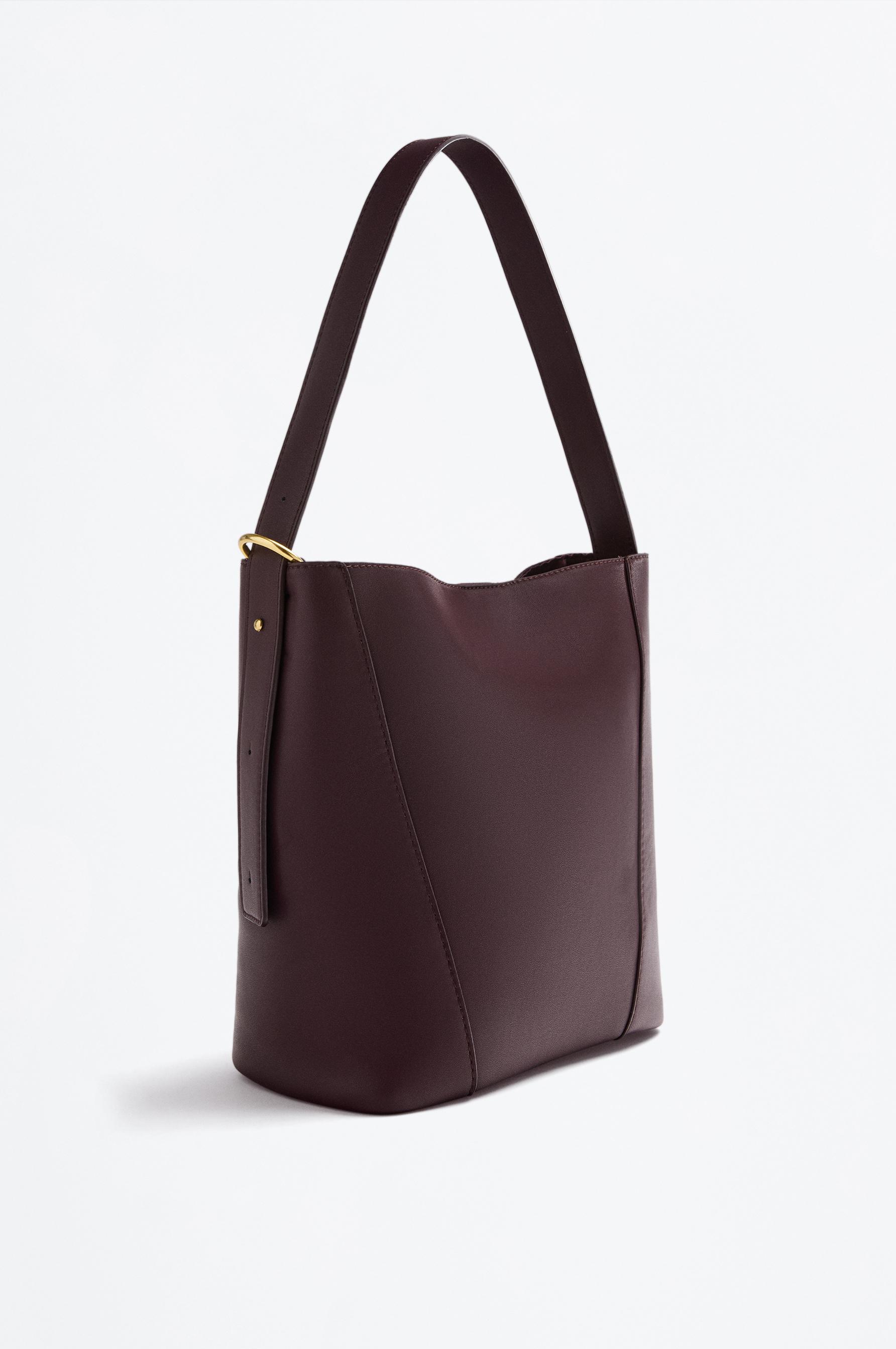 Bolso saco detalle asa
