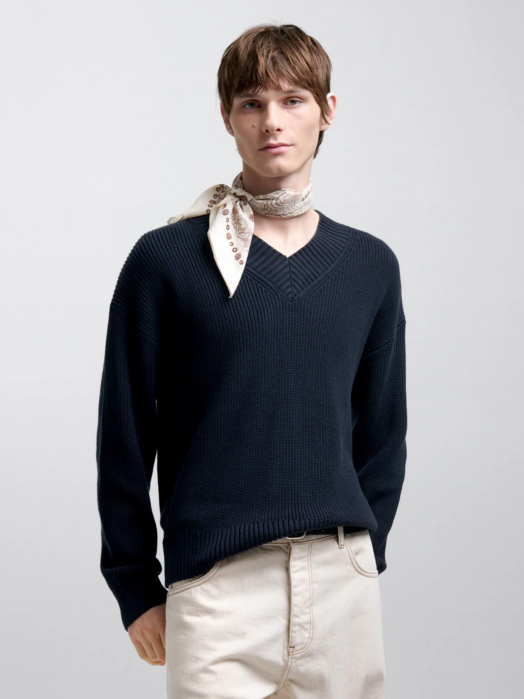 Pull col V en maille perlée - L'atelier