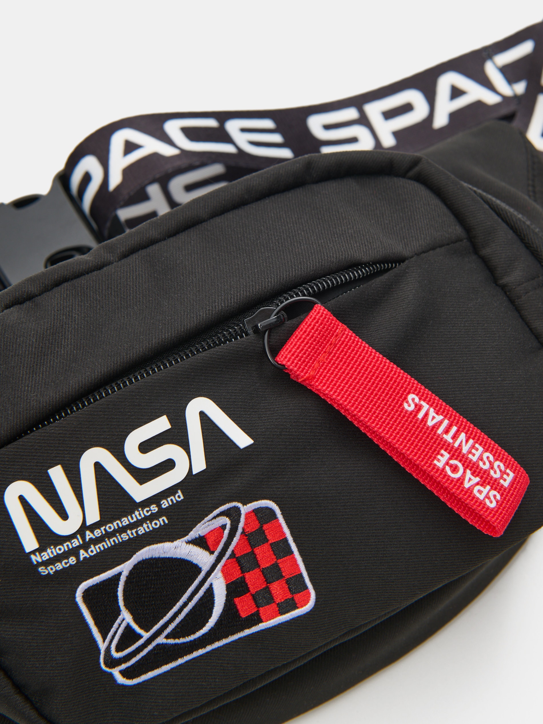 Saszetka NASA