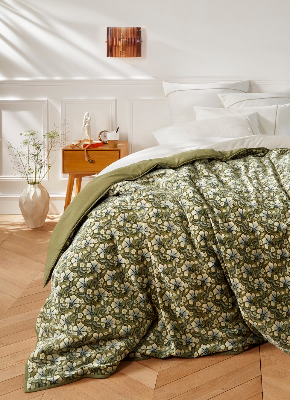 BOUT DE LIT EN VELOURS IMPRIMÉ FLORAL SOLENE VERT KAKI