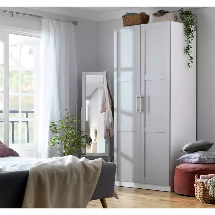 Habitat Munich Panelled 2 Door Wardrobe - White