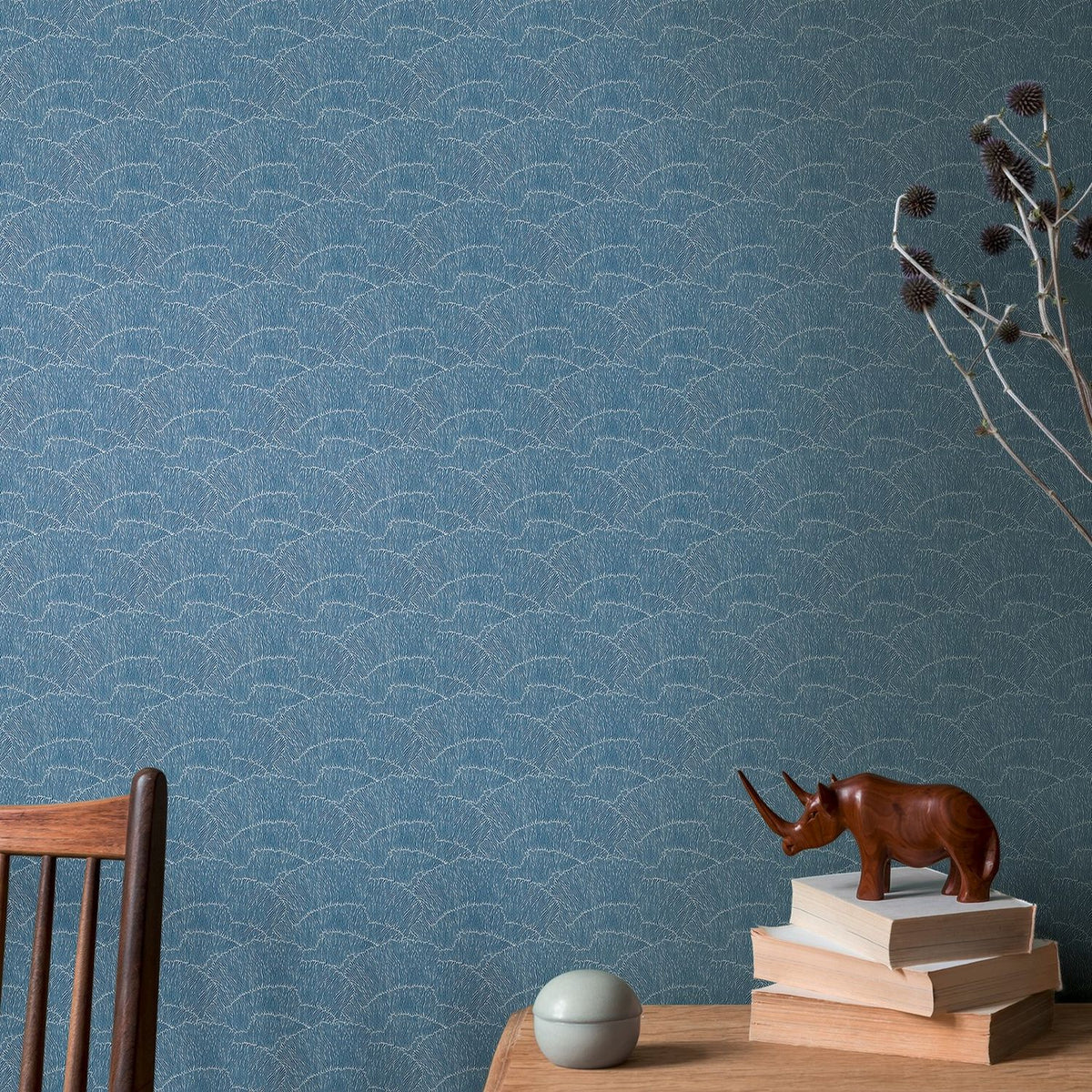 Livingwalls behang effen zilver, blauw en metallic - 53 cm x 10.05 m - AS-391746