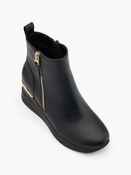 Classic ankle boot