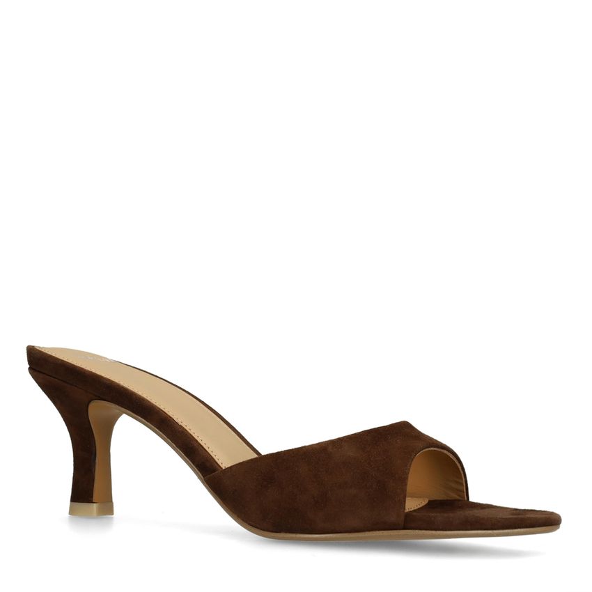 Manfield Bruine suède pumps