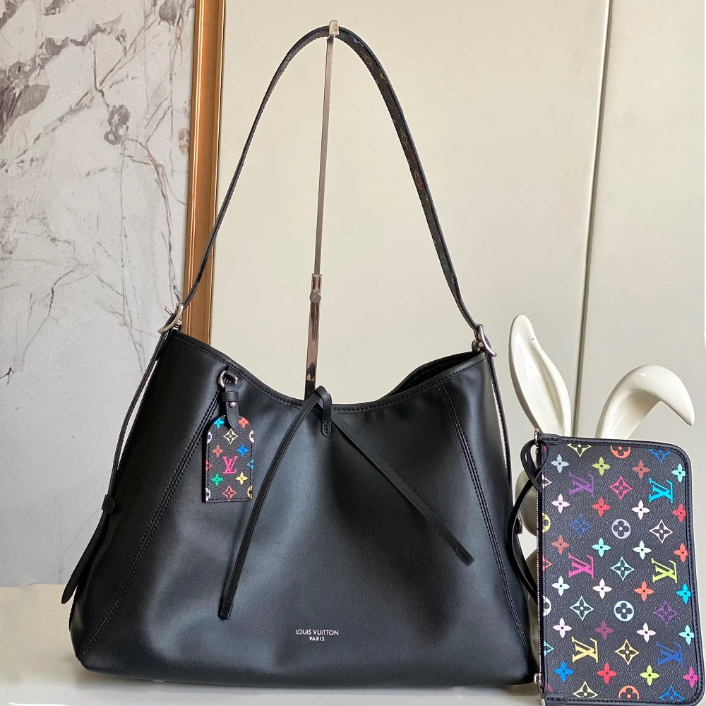 Louis Vuitton LV x TM Carryall Vibe