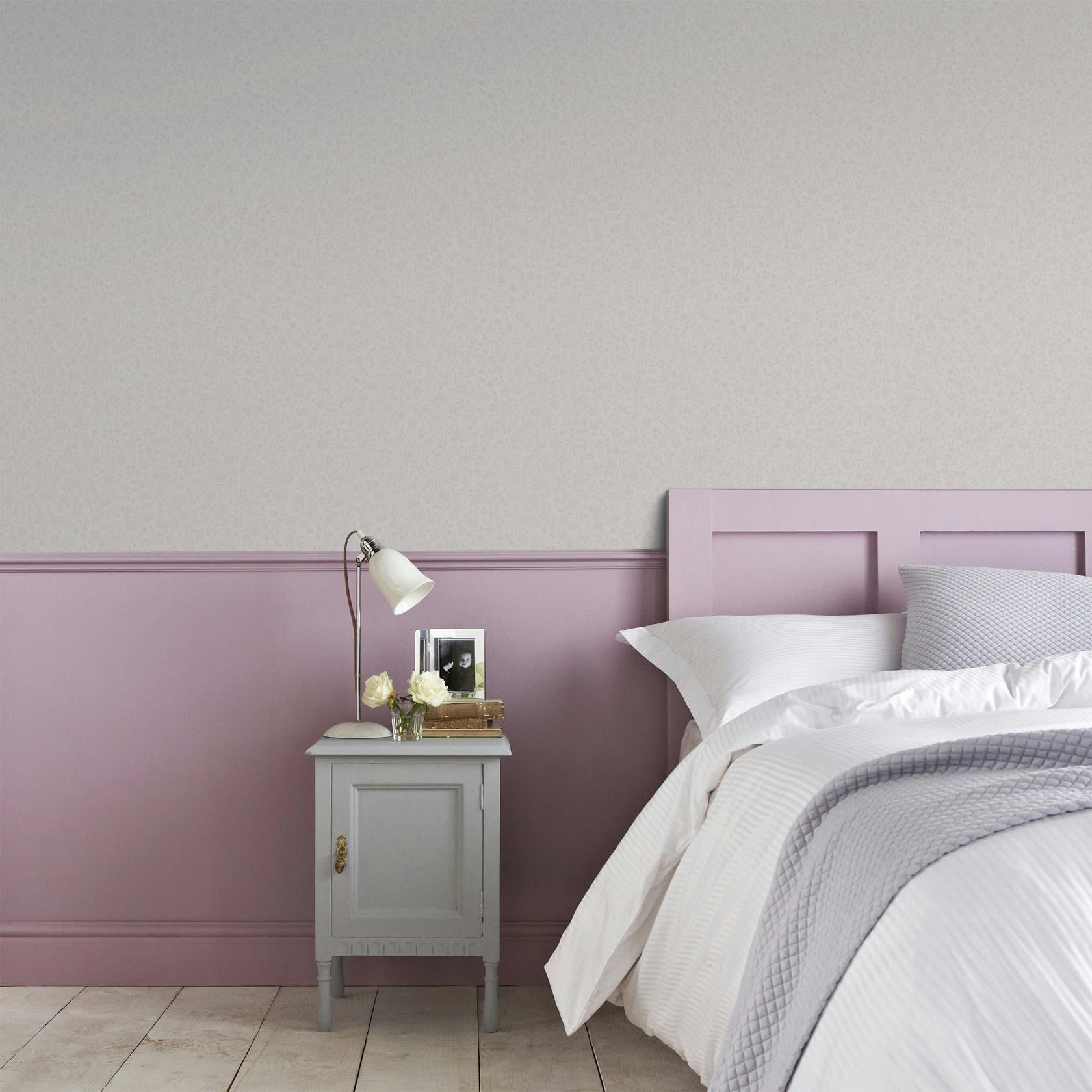 - Papier peint intissé tourbillon fleuri argent 1005x52cm