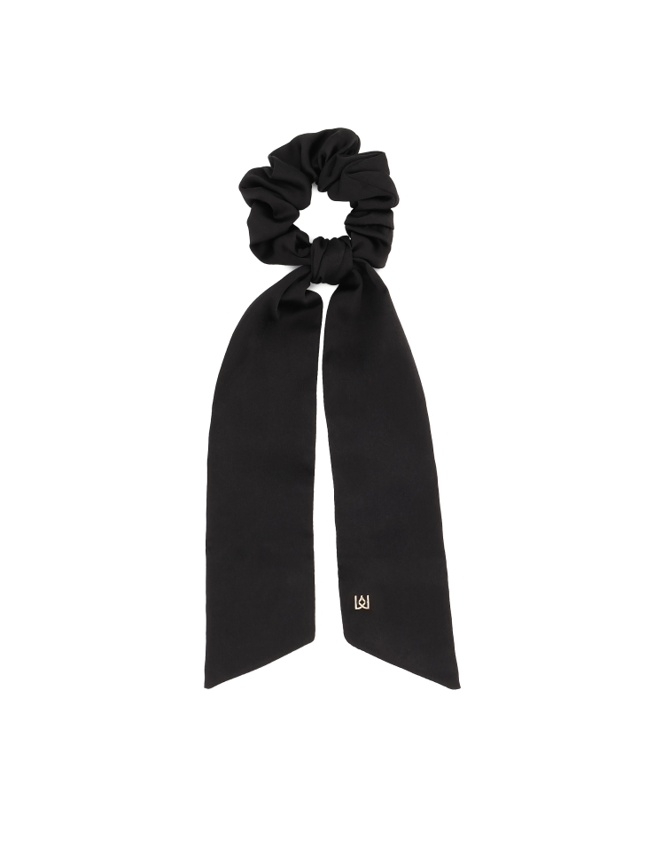 Black srunchie rubber band with ribbons