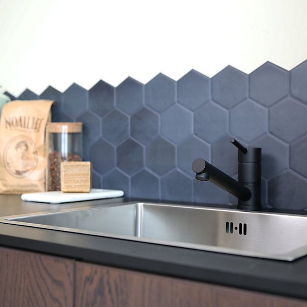 Mitigeur de cuisine avec douchette noir Essebagno Tubic