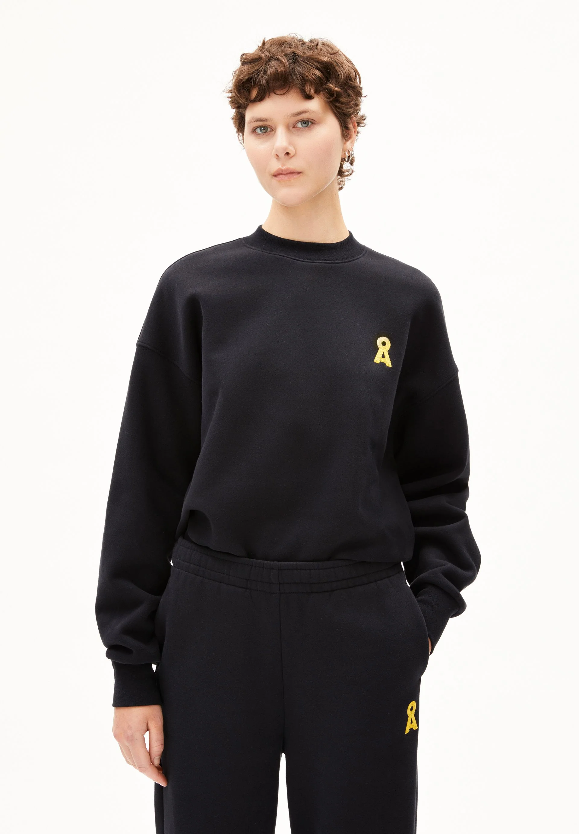 ICONIC Å ALIZAA SWEATSHIRT