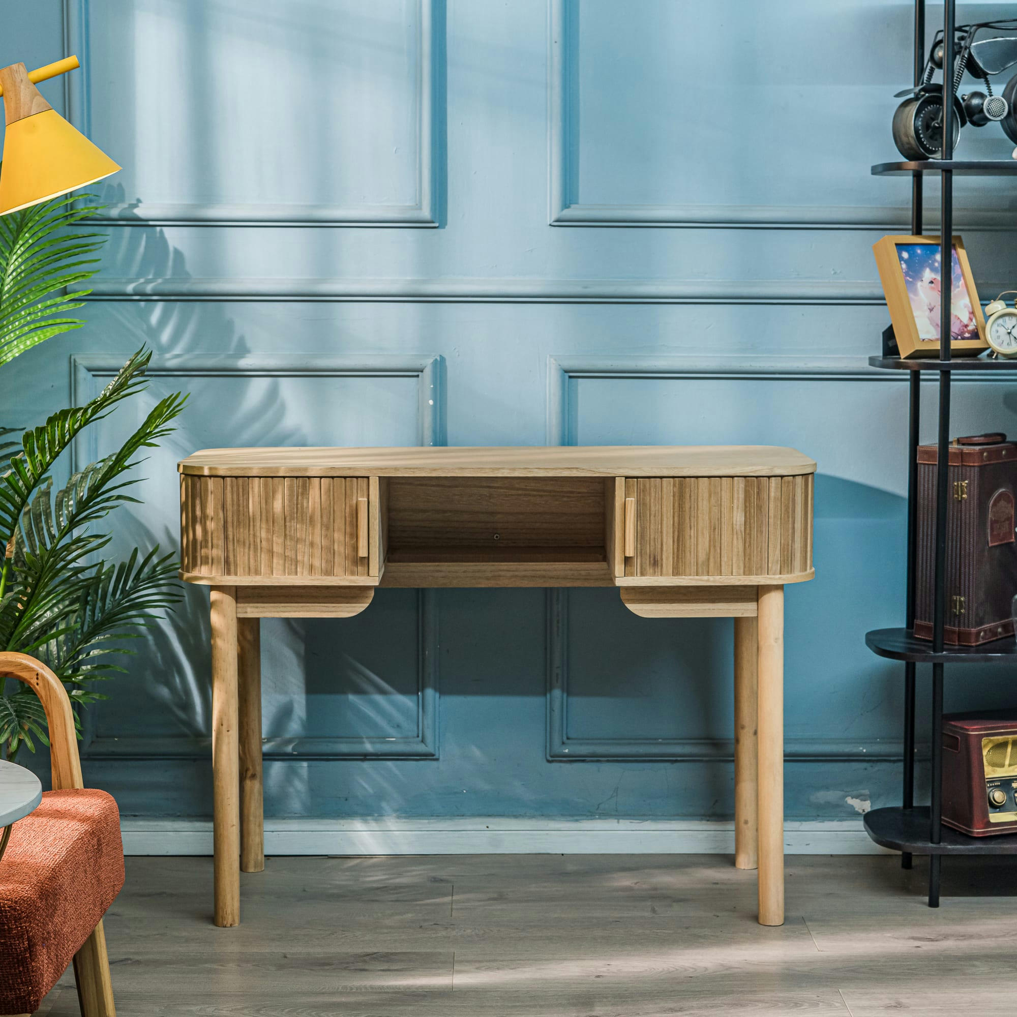 - Bureau 2 portes en bois de fresne