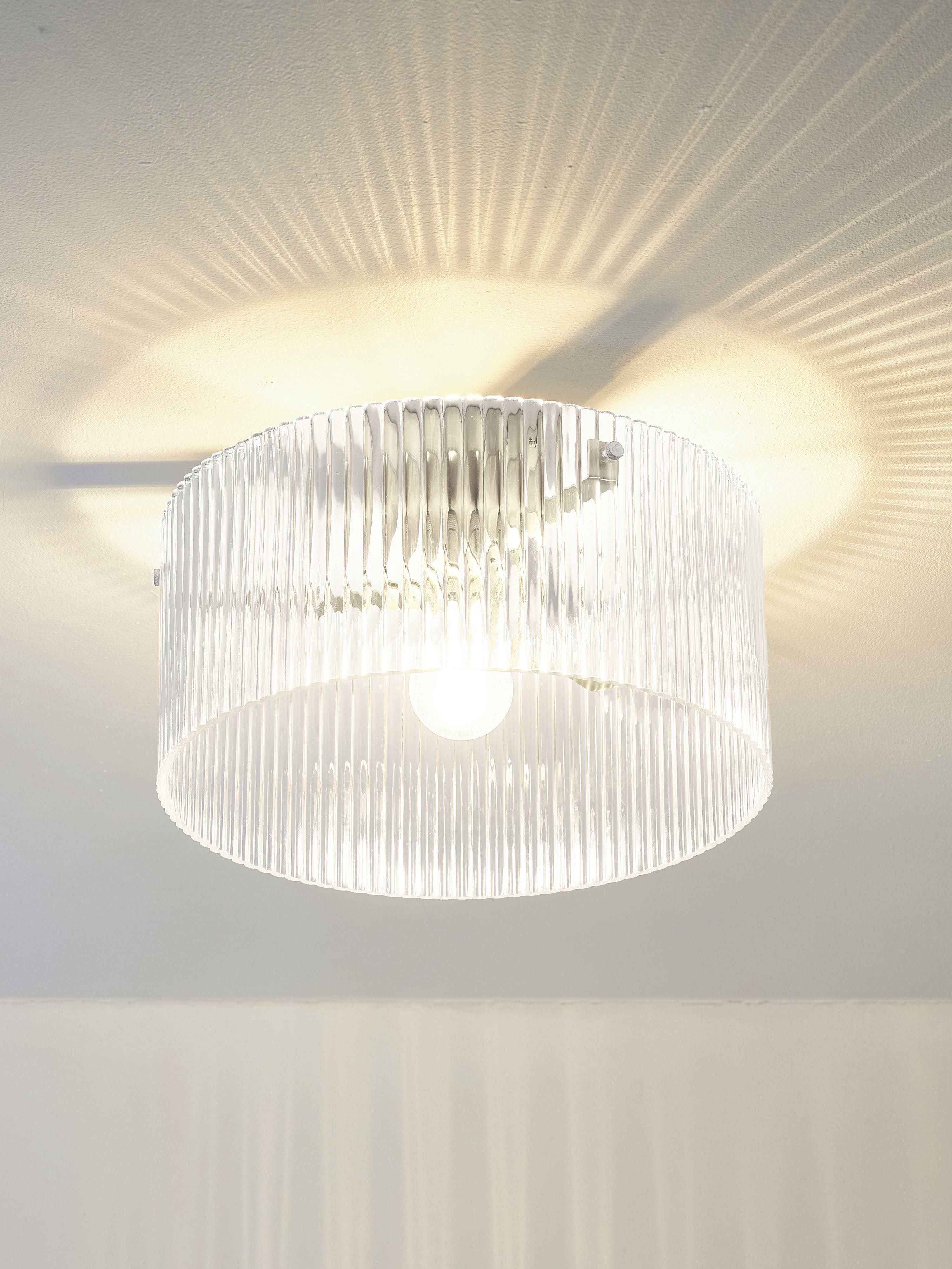 Deckenleuchte Emmi aus geriffeltem Glas