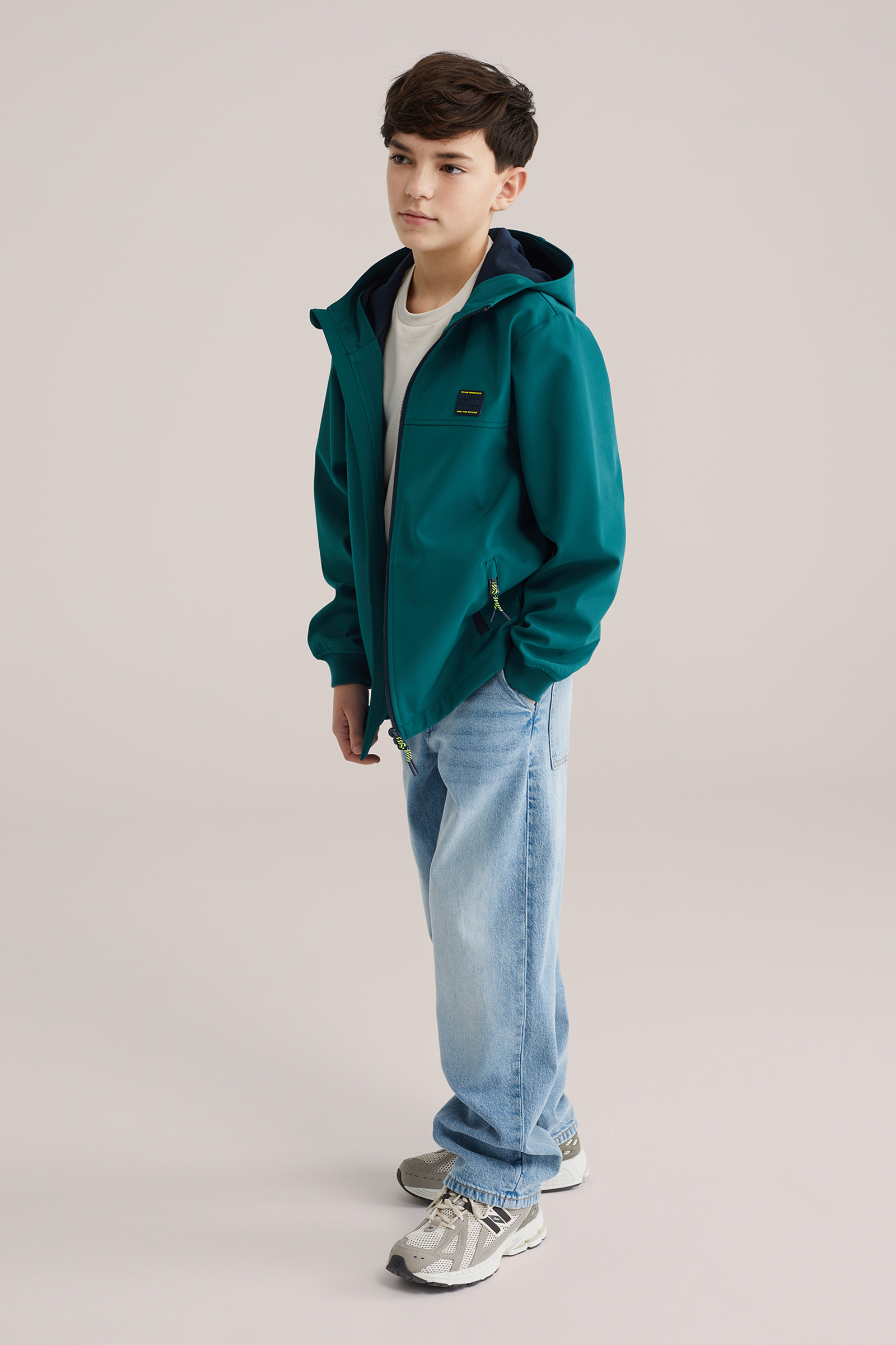 Jongens softshell jack met capuchon