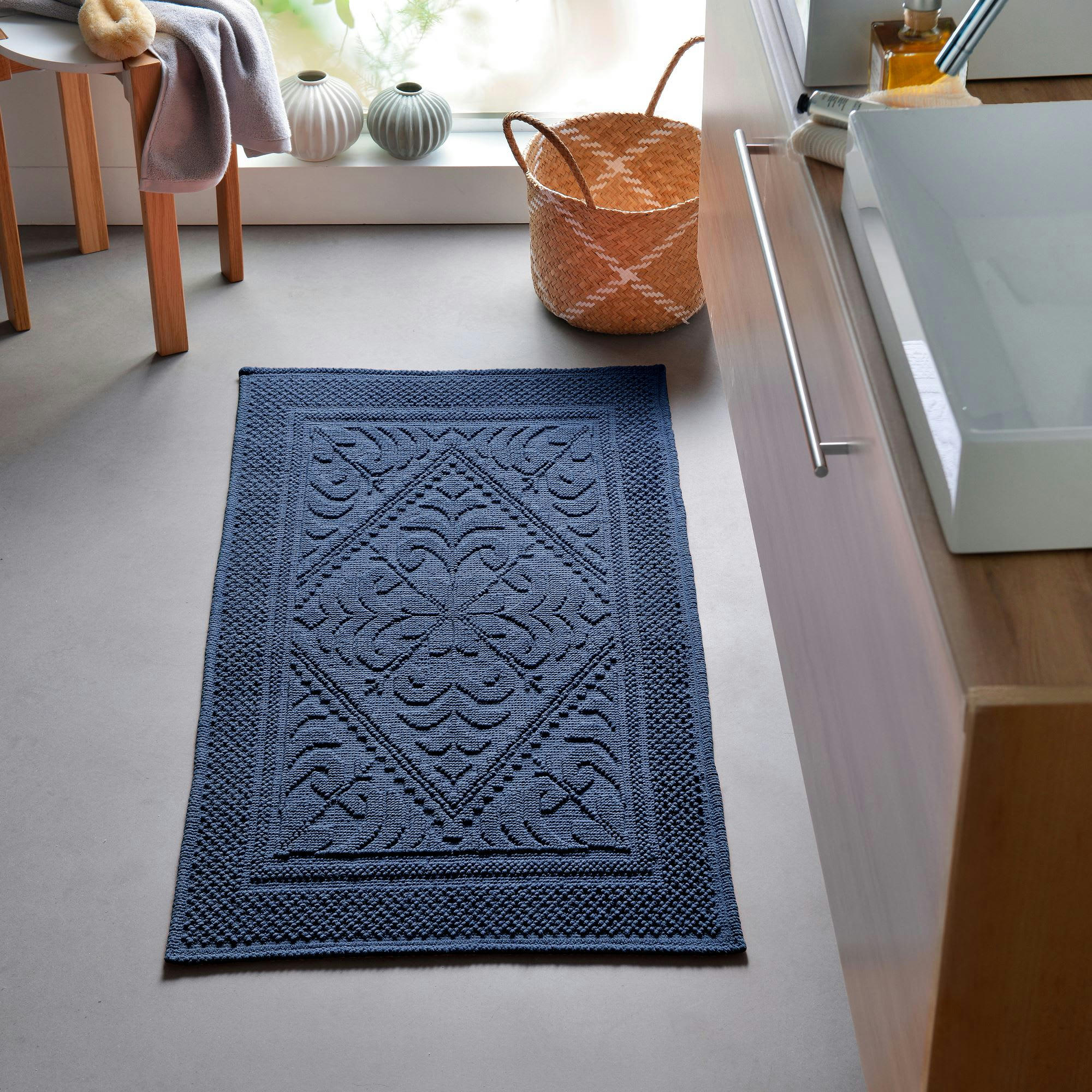 HELIOS - Tapis de bain 60x120 bleu marine en coton