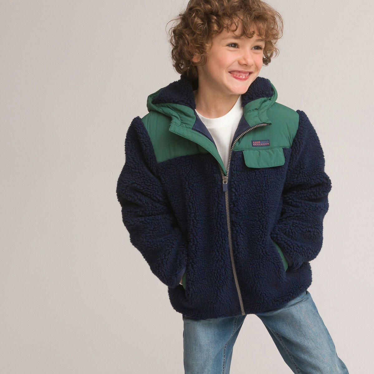 Veste à capuche maille peluche