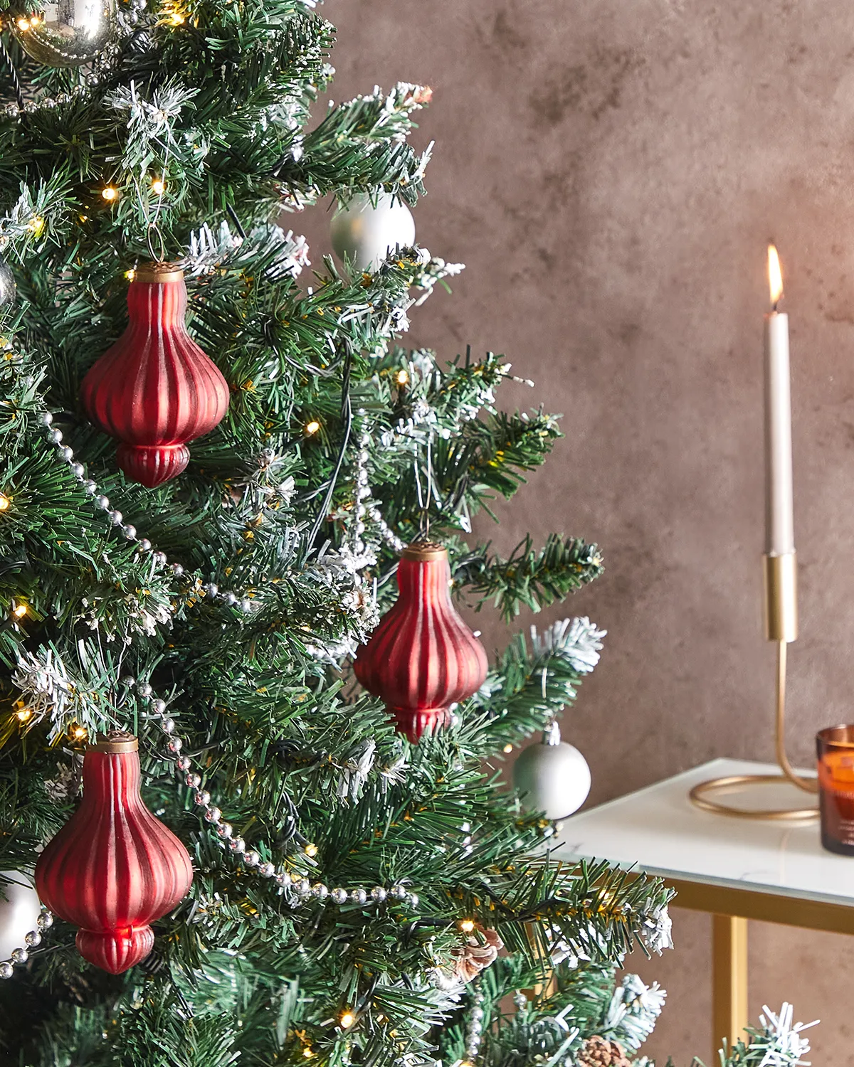 Set of 8 Baubles BRILLANT Glass Red