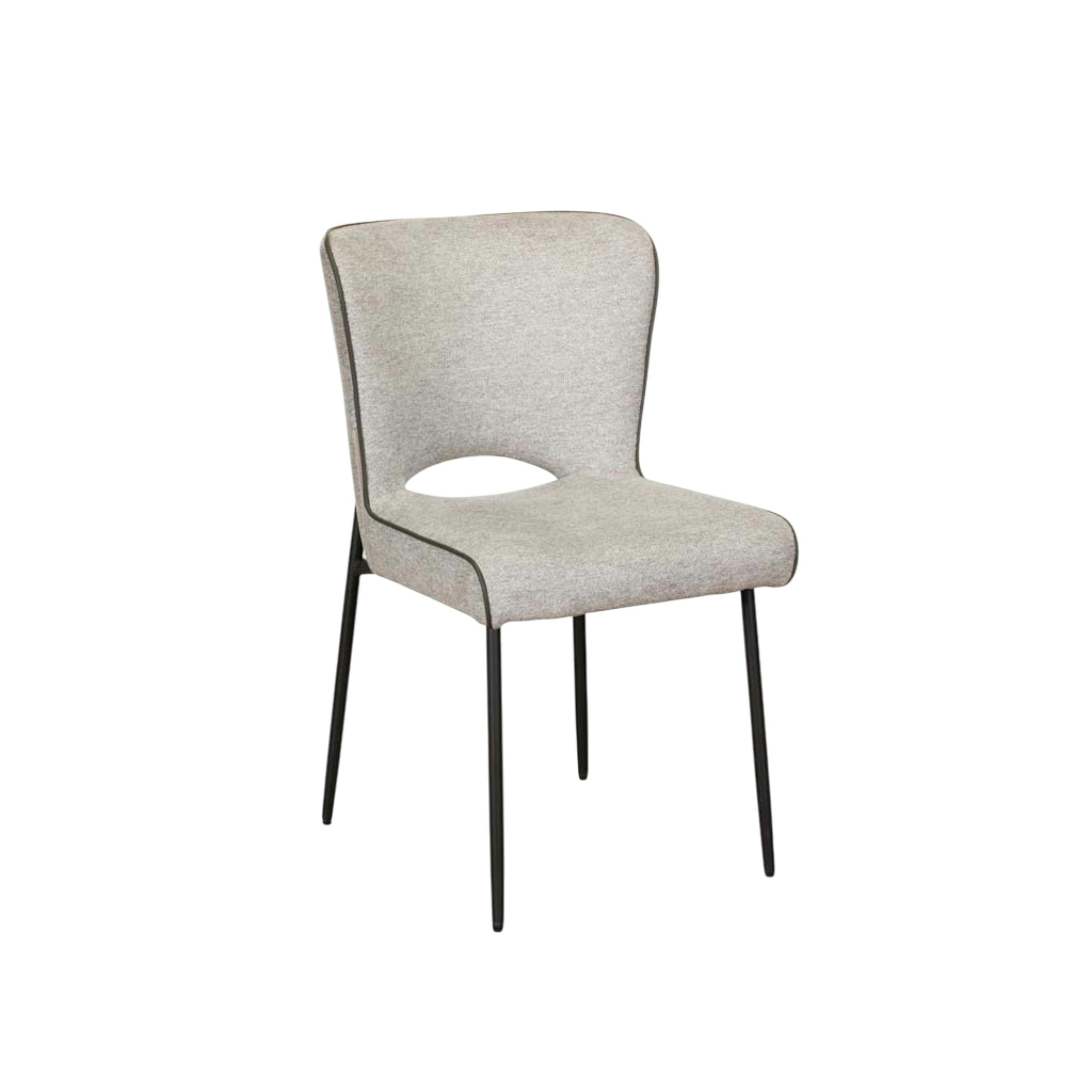 Chaise gris clair dos ajouré et passepoil (lot de 2) OKA