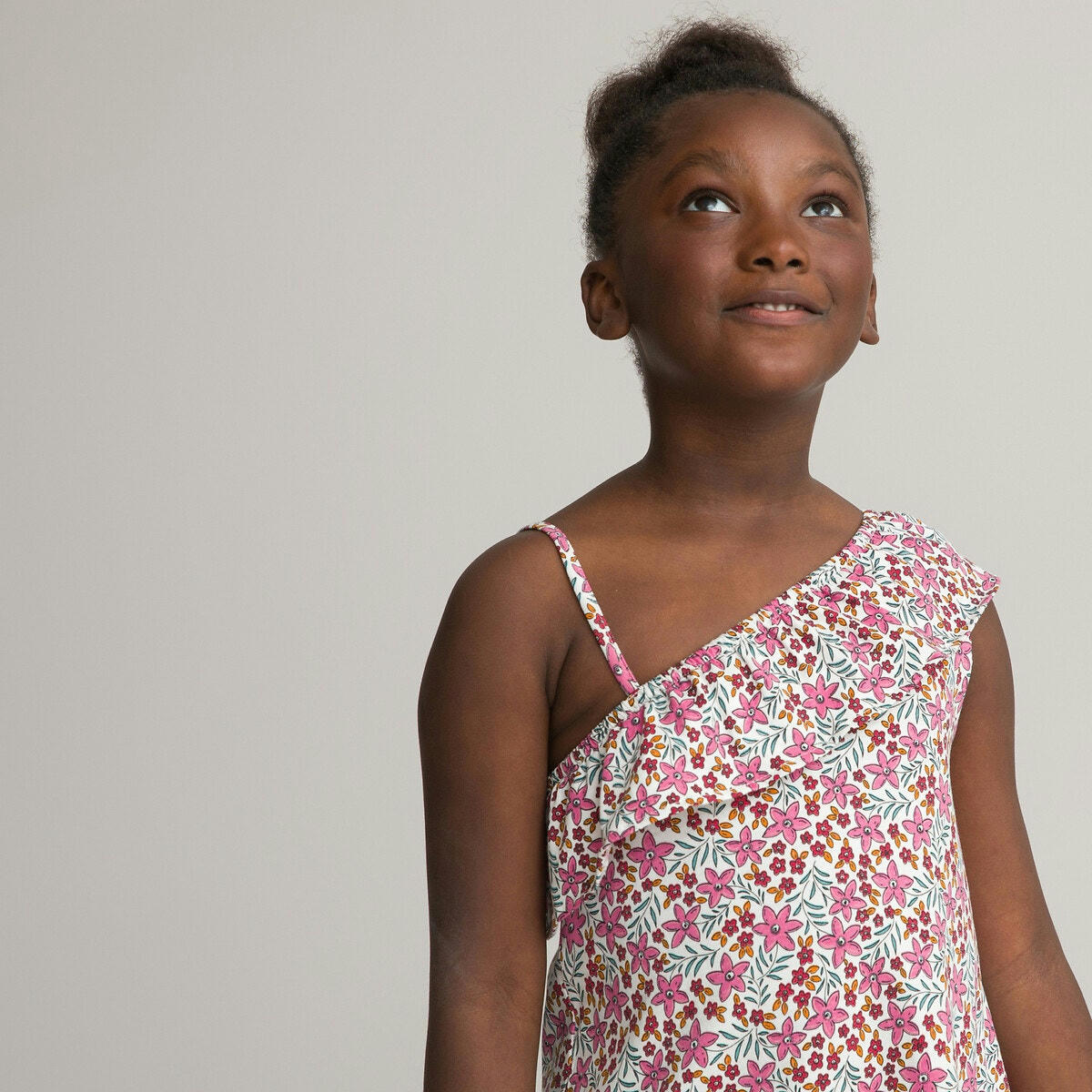 Robe à encolure asymétrique, motif floral