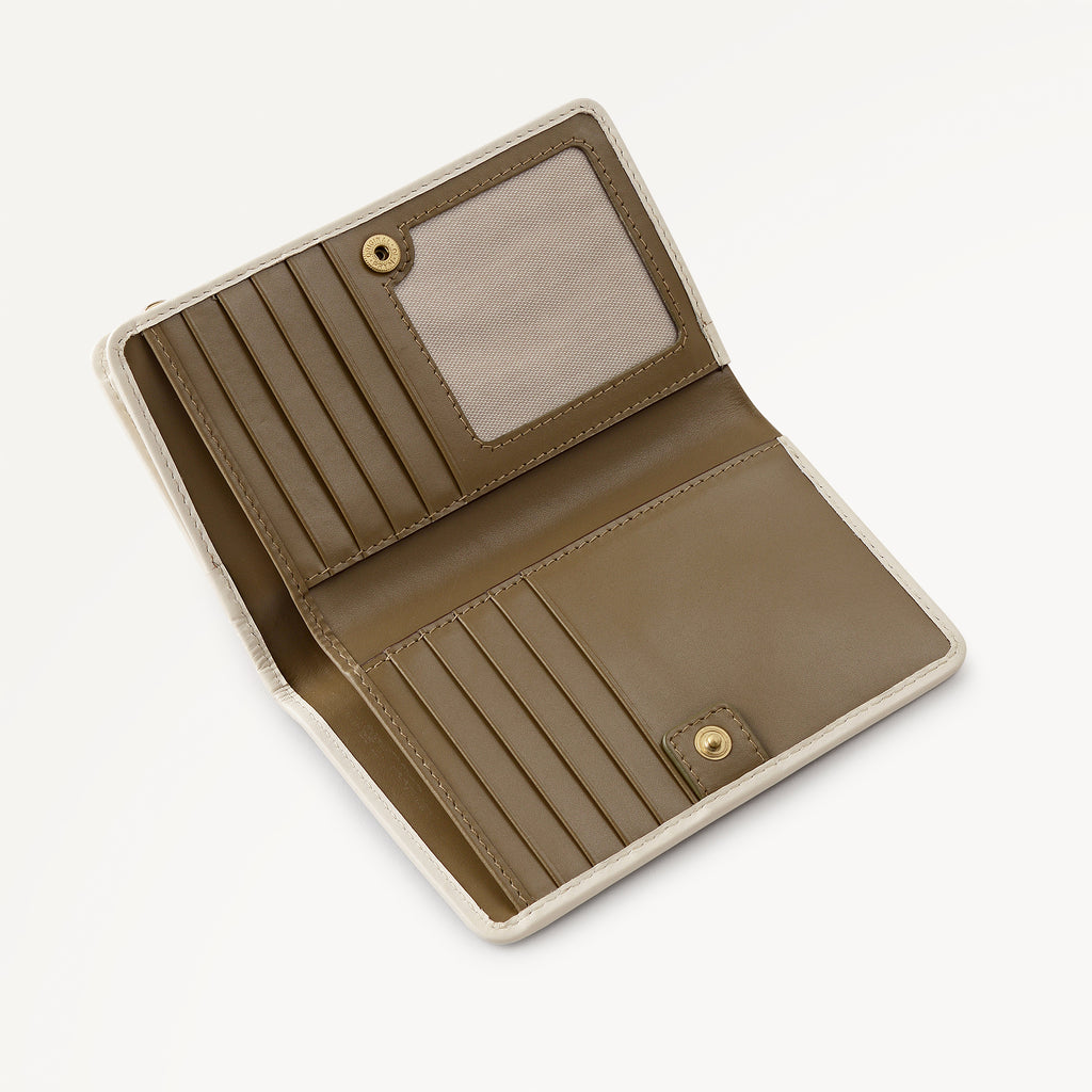Chartfield Place - Medium Bifold Purse