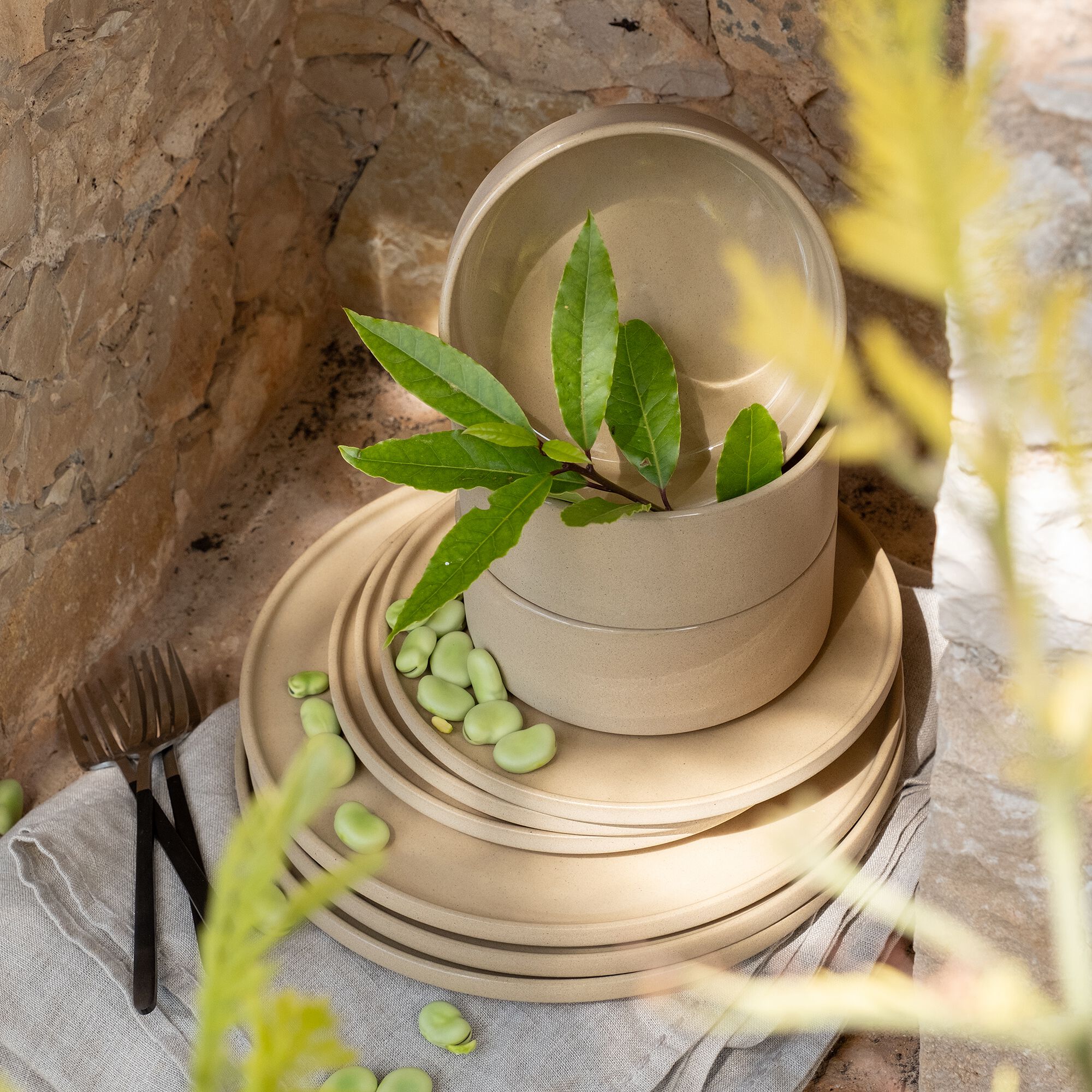 SUGITON - Assiette à dessert mouchetée en grès D20cm - beige