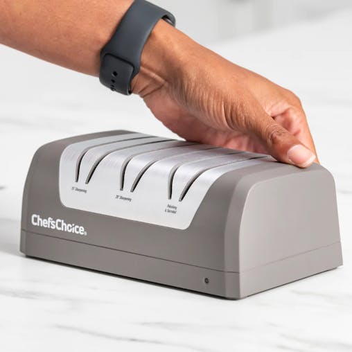 Chef's Choice DC 1520 Rechargeable AngleSelect Electric Knife Sharpener | Grey