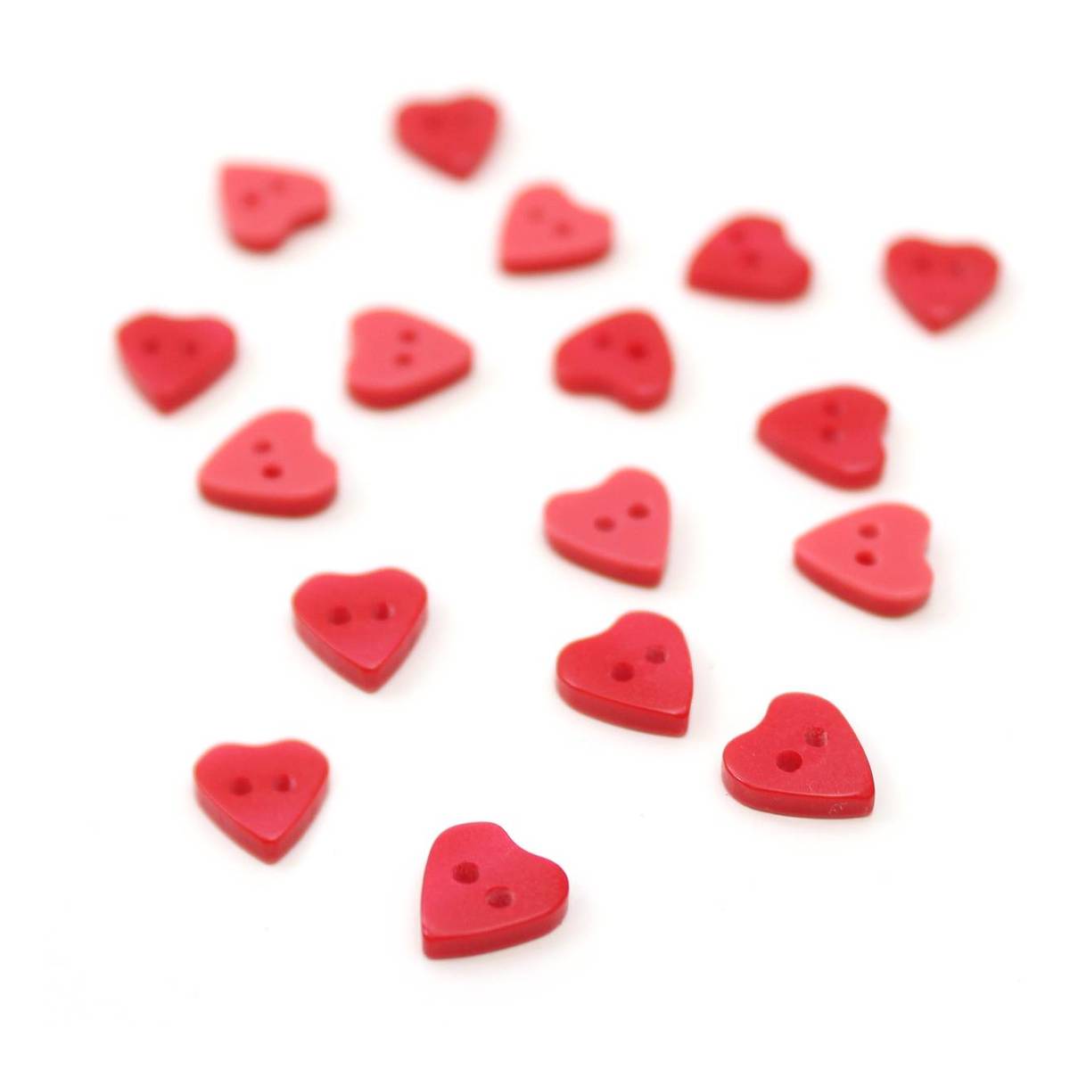 Hemline Red Basic Hearts Button 17 Pack