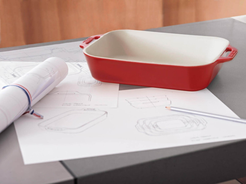 Prostokątny półmisek ceramiczny Staub - 4.5 ltr, Czerwony