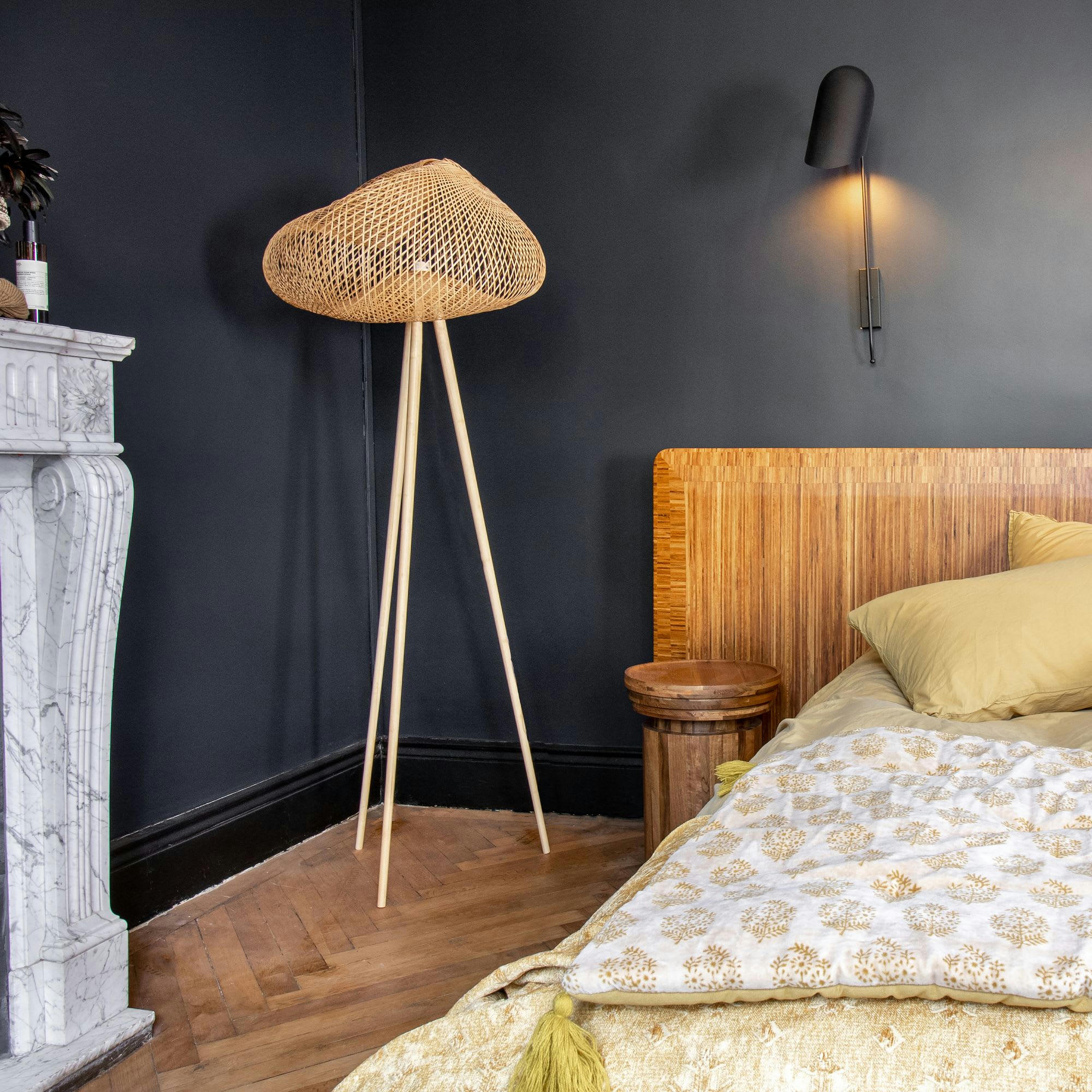 LIPS - Lampadaire en bambou pieds en bois h165cm