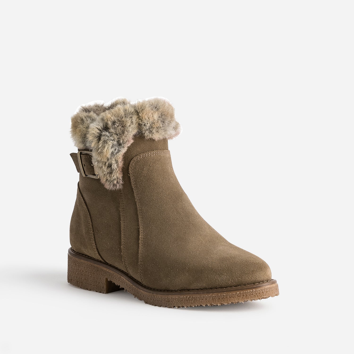 Boots marron en cuir velours fourré